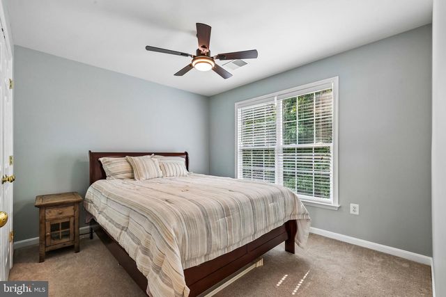 909 SWEET WILLIAM CT SE, Leesburg, VA 20175