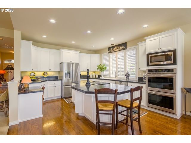 15168 Nw ABERDEEN Dr, Portland, OR 97229