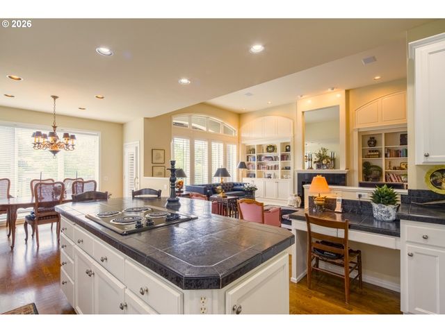 15168 Nw ABERDEEN Dr, Portland, OR 97229
