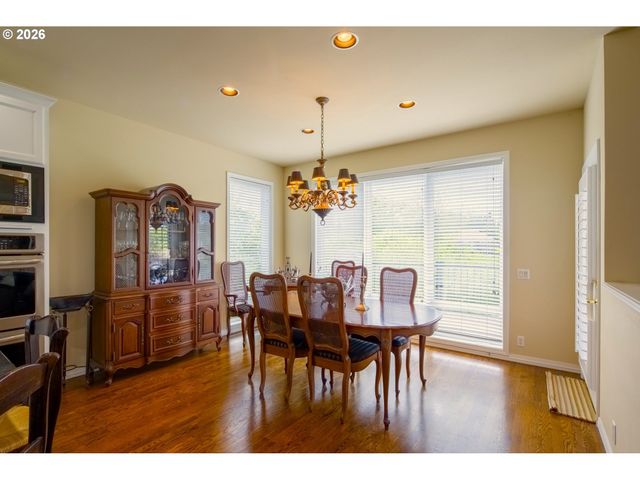 15168 Nw ABERDEEN Dr, Portland, OR 97229