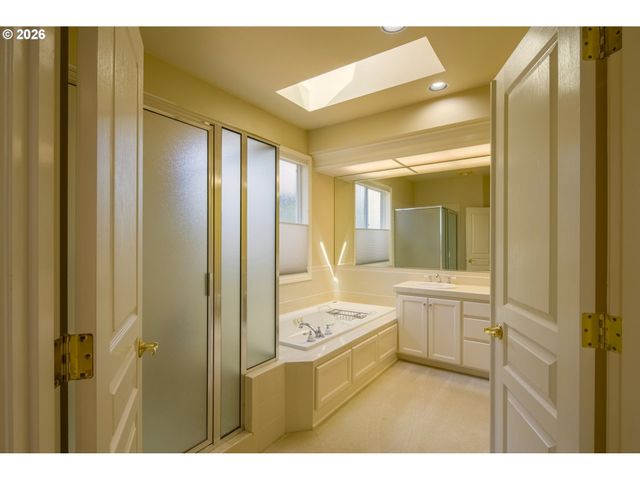 15168 Nw ABERDEEN Dr, Portland, OR 97229