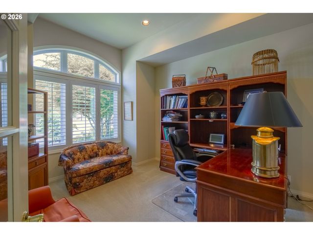 15168 Nw ABERDEEN Dr, Portland, OR 97229