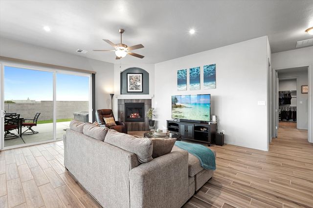 1513 Aztec Moon Court SE, Rio Rancho, NM 87124
