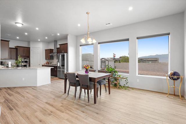 1513 Aztec Moon Court SE, Rio Rancho, NM 87124