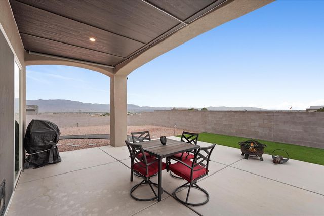 1513 Aztec Moon Court SE, Rio Rancho, NM 87124