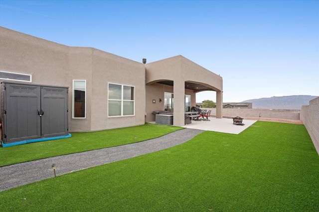 1513 Aztec Moon Court SE, Rio Rancho, NM 87124