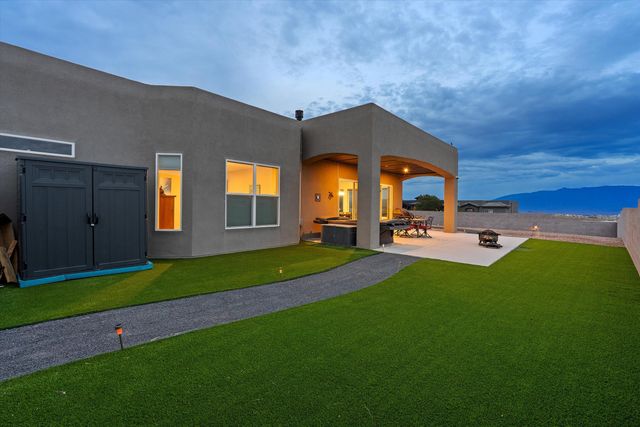 1513 Aztec Moon Court SE, Rio Rancho, NM 87124
