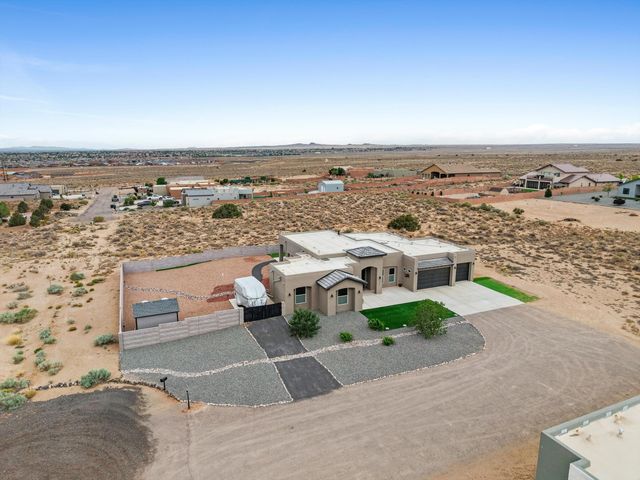 1513 Aztec Moon Court SE, Rio Rancho, NM 87124