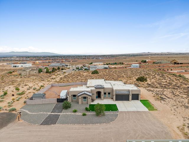 1513 Aztec Moon Court SE, Rio Rancho, NM 87124