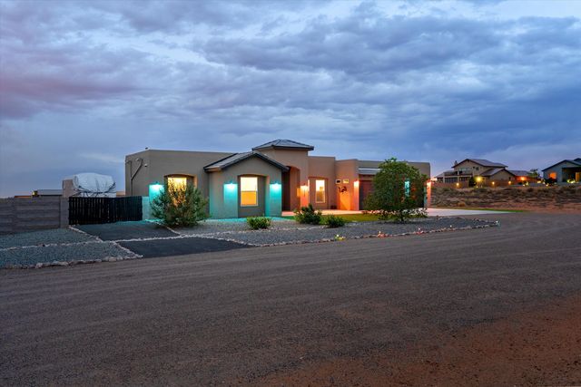 1513 Aztec Moon Court SE, Rio Rancho, NM 87124