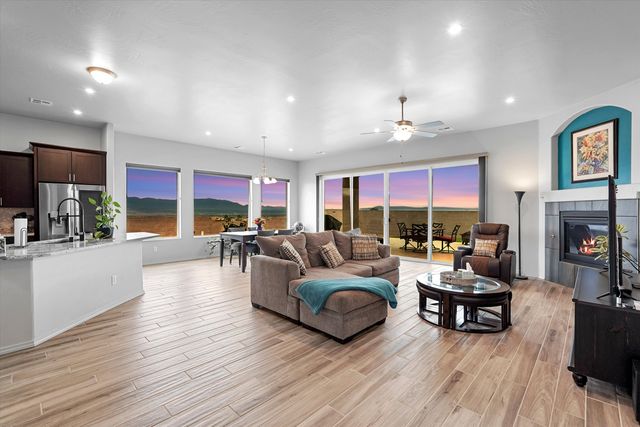 1513 Aztec Moon Court SE, Rio Rancho, NM 87124