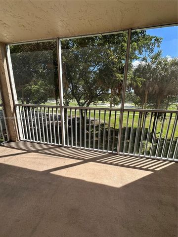 250 Jacaranda Dr 305, Plantation, FL 33324