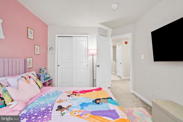 420 SWEET BAY LN, Norristown, PA 19403