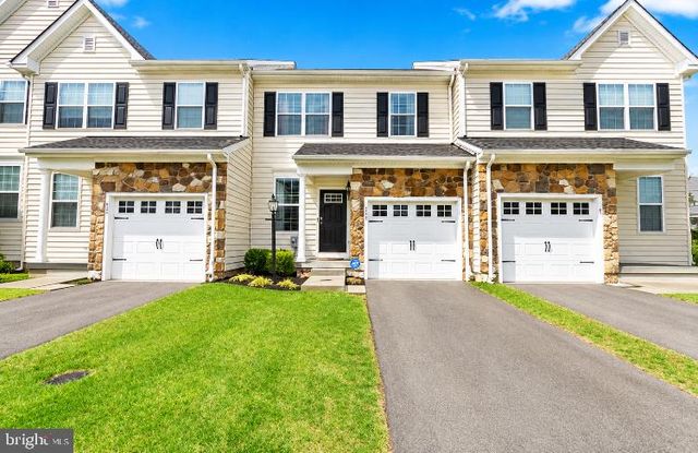 420 SWEET BAY LN, Norristown, PA 19403