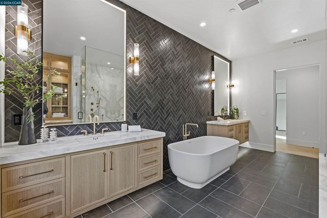 11 Xavier Ct, Alamo, CA 94507