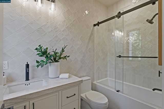 11 Xavier Ct, Alamo, CA 94507