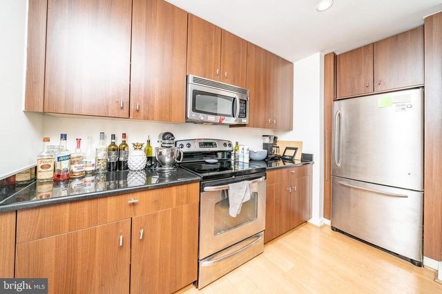 1423 Newton St NW Apt 202, Washington, DC 20010
