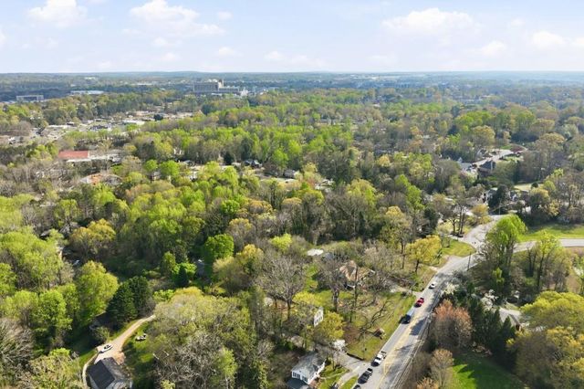 1326 Park Hill Drive, Gainesville, GA 30501