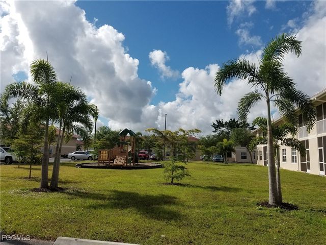 8555 Bernwood Cove LOOP 109, Fort Myers, FL 33966