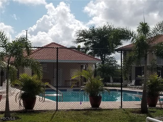 8555 Bernwood Cove LOOP 109, Fort Myers, FL 33966