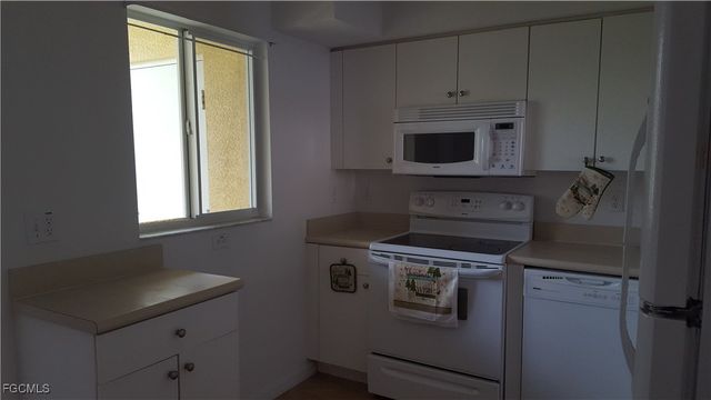 8555 Bernwood Cove LOOP 109, Fort Myers, FL 33966