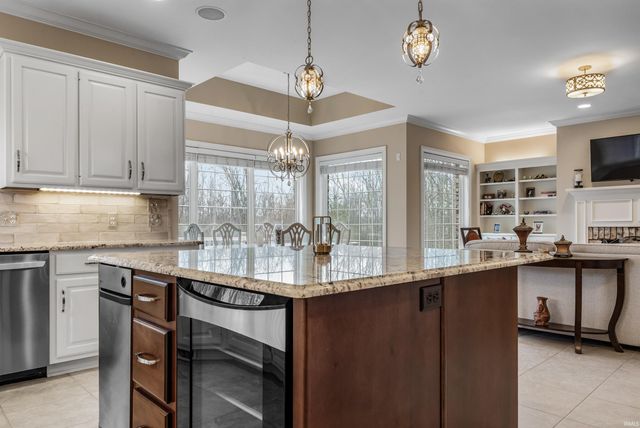 320 Royal Crest Drive, Fort Wayne, IN 46814