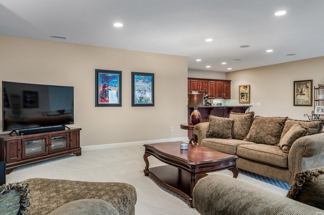 320 Royal Crest Drive, Fort Wayne, IN 46814