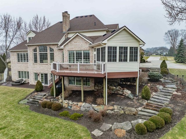 320 Royal Crest Drive, Fort Wayne, IN 46814