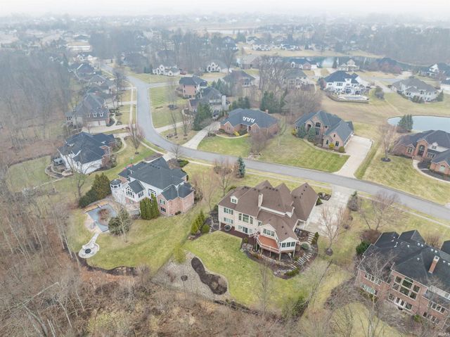 320 Royal Crest Drive, Fort Wayne, IN 46814