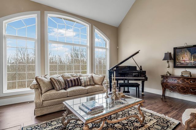 320 Royal Crest Drive, Fort Wayne, IN 46814