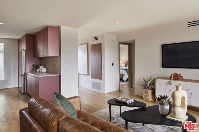 12425 Texas Avenue 10, Los Angeles, CA 90025