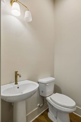 5102 Amalie Dr, Nashville, TN 37211