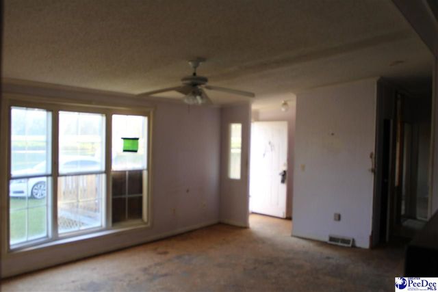 2470 Pittman Ln, Dillon, SC 29536