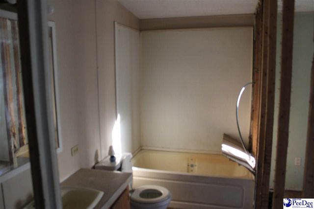 2470 Pittman Ln, Dillon, SC 29536