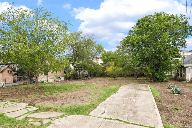 1105 Wyoming, San Antonio, TX 78203