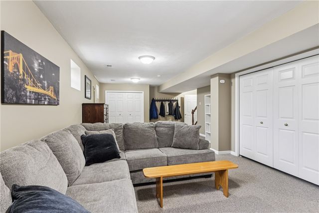 403 Worth Ct., Cranberry Twp, PA 16066