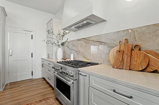 24770 W Stonebottom Ct, Goddard, KS 67052