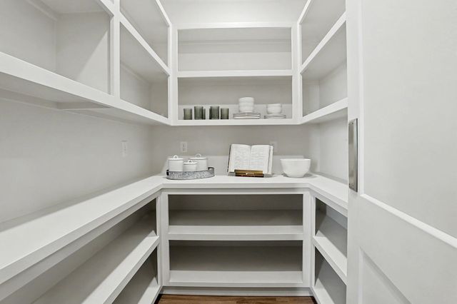 24770 W Stonebottom Ct, Goddard, KS 67052