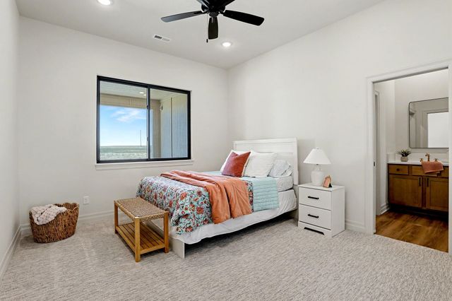 24770 W Stonebottom Ct, Goddard, KS 67052