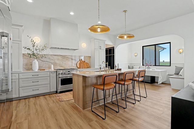 24770 W Stonebottom Ct, Goddard, KS 67052