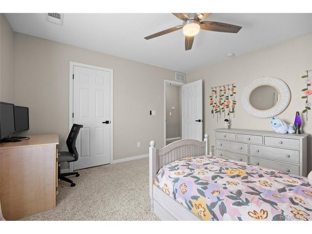 5060 S Riviera Ct, Aurora, CO 80015