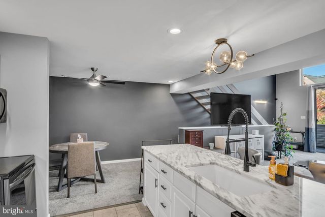 1010 CHERRINGTON DR, Harrisburg, PA 17110