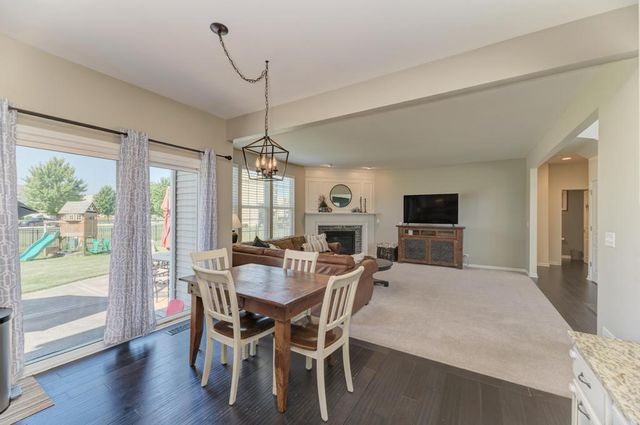 3507 Crestwood Lane, Carpentersville, IL 60110