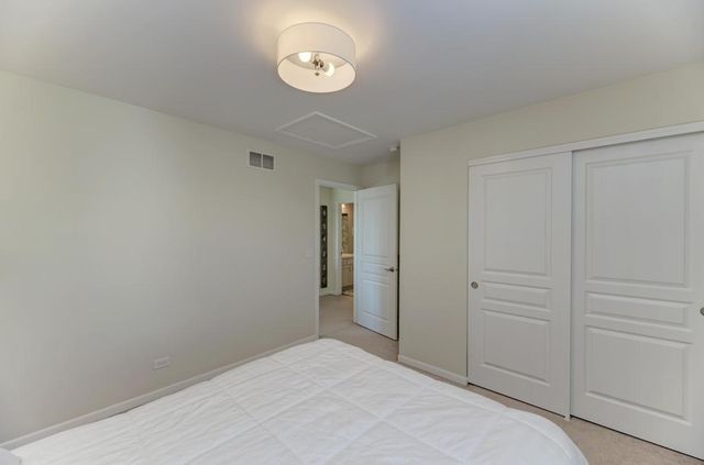 3507 Crestwood Lane, Carpentersville, IL 60110