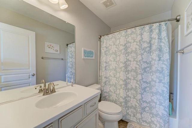 3507 Crestwood Lane, Carpentersville, IL 60110