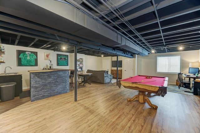 3507 Crestwood Lane, Carpentersville, IL 60110