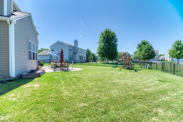 3507 Crestwood Lane, Carpentersville, IL 60110