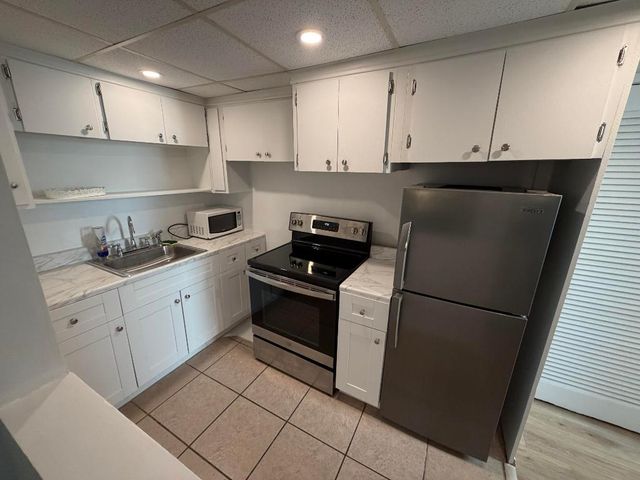 105 NE 16th Terrace, Fort Lauderdale, FL 33301