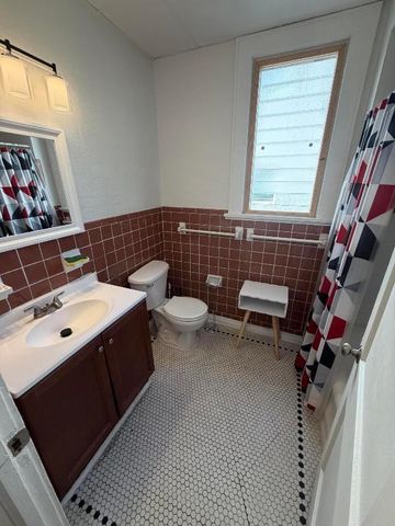 105 NE 16th Terrace, Fort Lauderdale, FL 33301