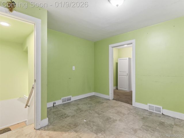 4350 Lotus Drive, Waterford Charter Township, MI 48329